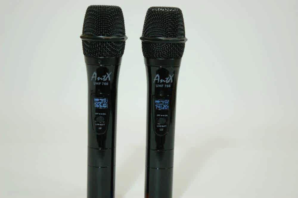 Двоен дистанционен микрофон UHF 766 AntX