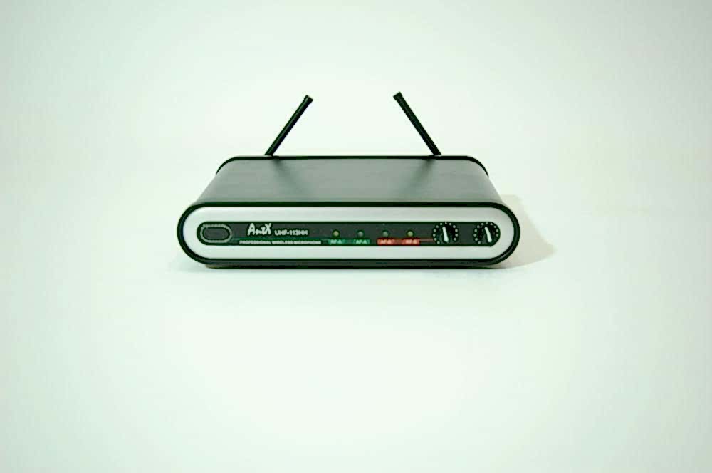 Двоен дистанционен микрофон UHF113 AntX