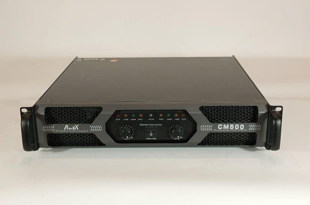 Усилвател CM500