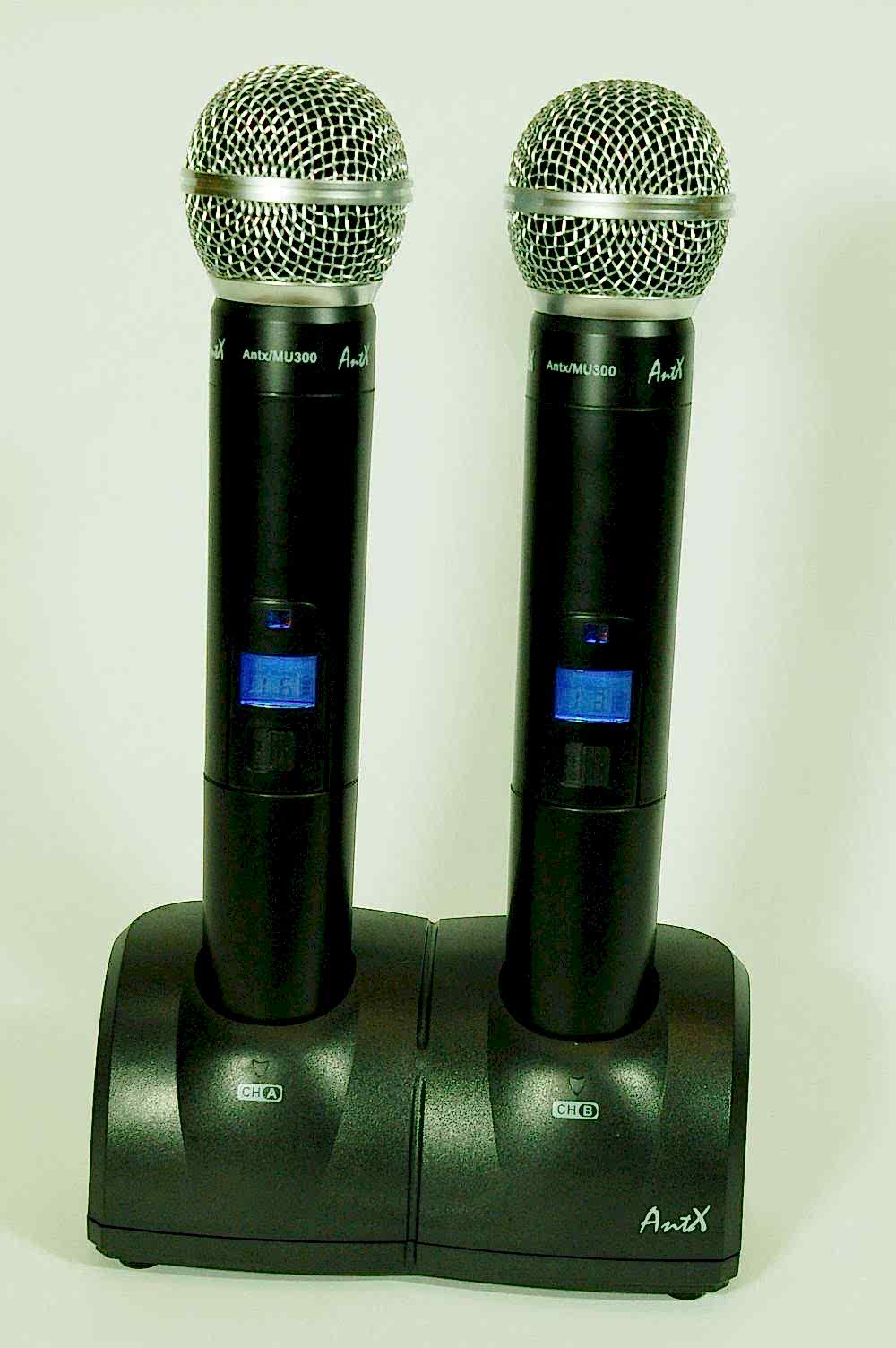 двоен дистанционен UHF микрофон MU300