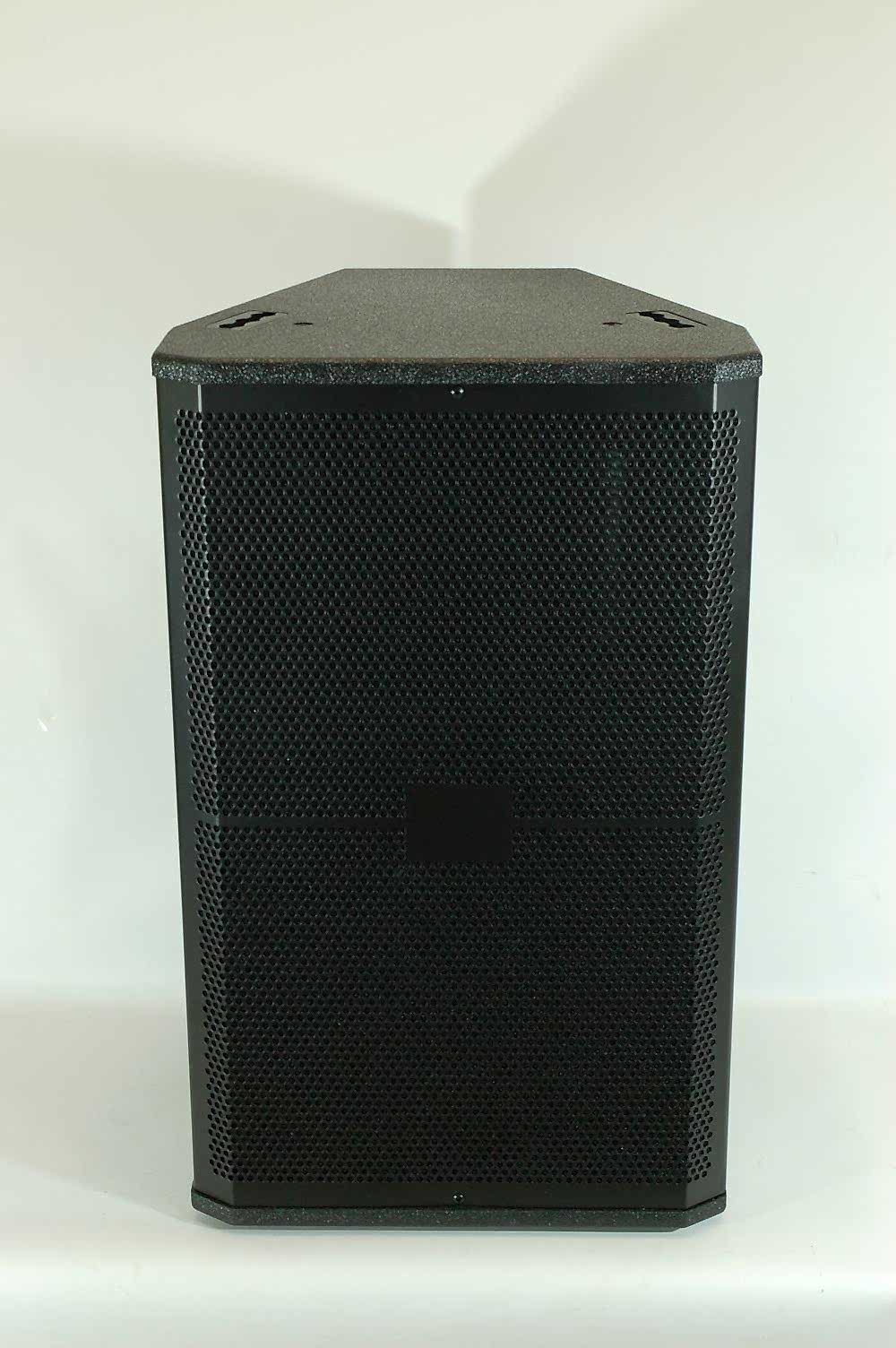 15" Тонколона SRX715