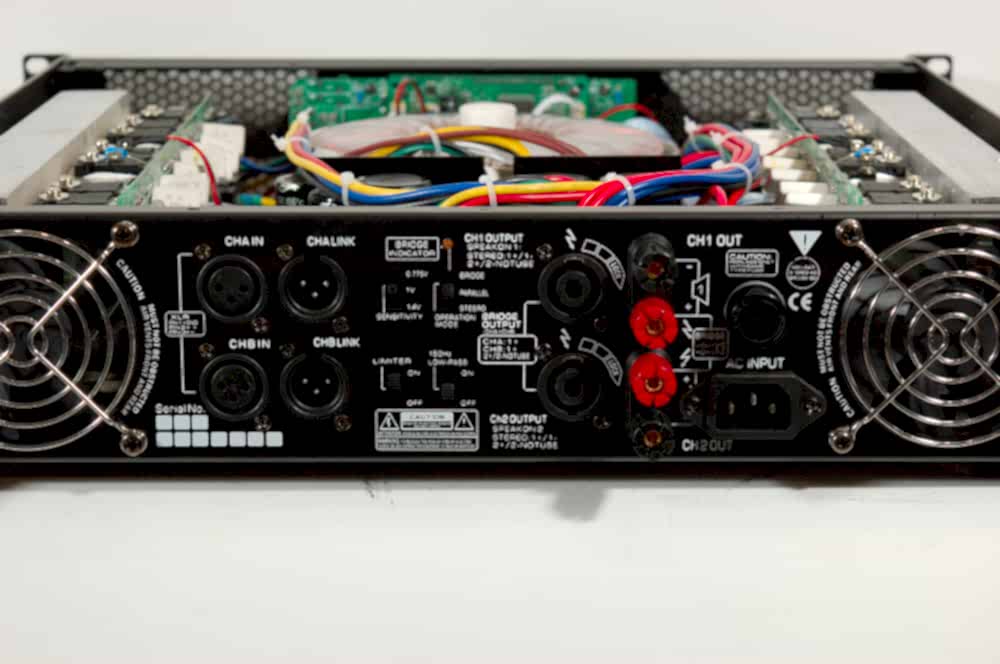 Усилвател CA800 Display